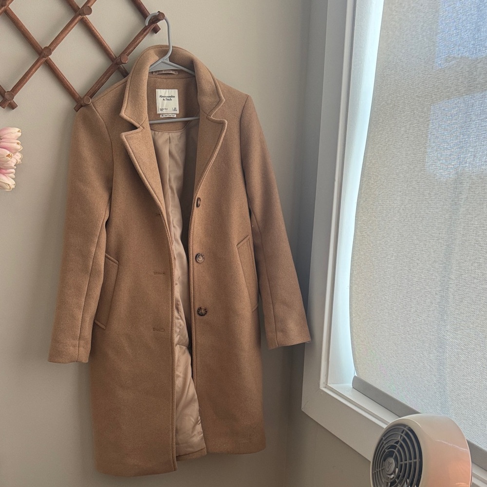 Abercrombie & Fitch Classic Camel Coat